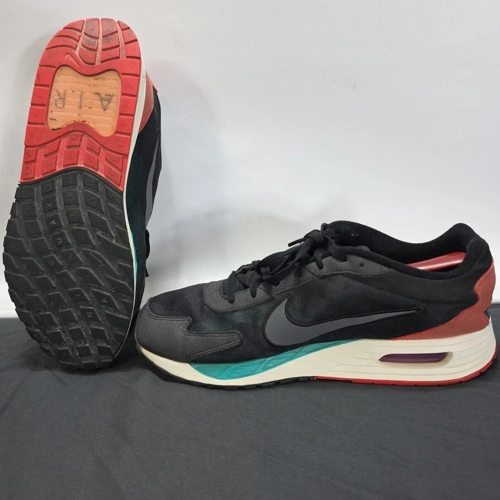 Size 11.5 - Nike Air‎ Max Solo Black Jade Red